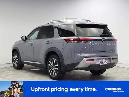 Gray 2022 Nissan Pathfinder Platinum