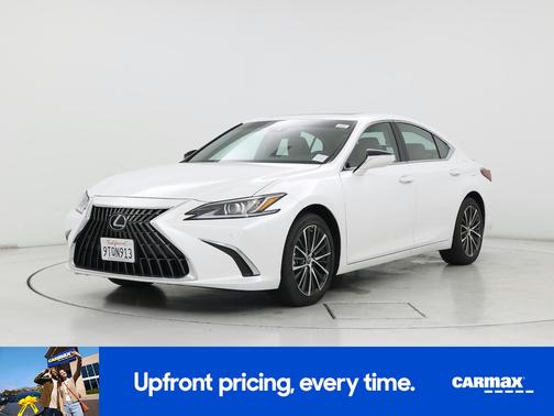 White 2025 Lexus ES 300h