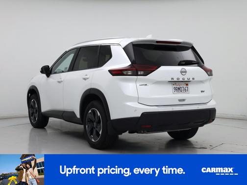 White 2024 Nissan Rogue SV