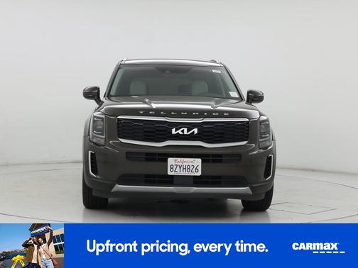 Green 2022 Kia Telluride S