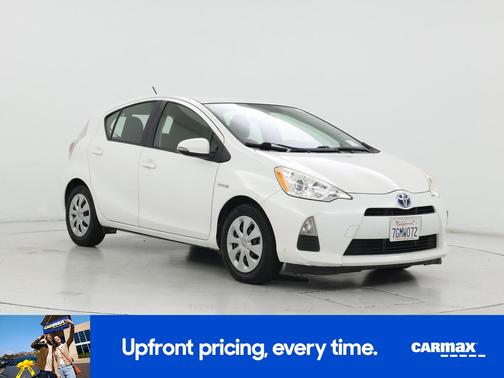 White 2014 Toyota Prius c Two