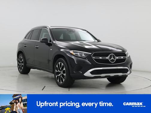 Black 2025 Mercedes-Benz GLC 350e