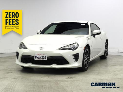 White 2017 Toyota 86
