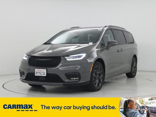 2021 Chrysler Pacifica Touring L