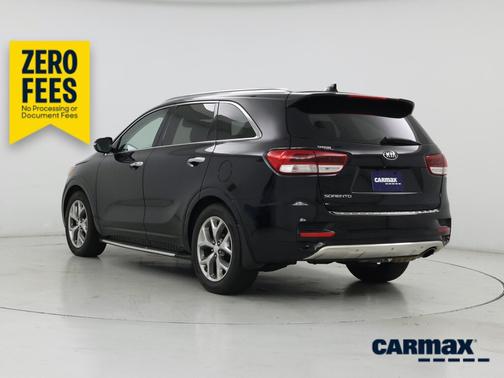 Black 2016 Kia Sorento Limited