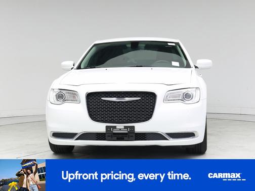 2017 Chrysler 300 Limited