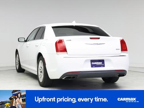 2017 Chrysler 300 Limited