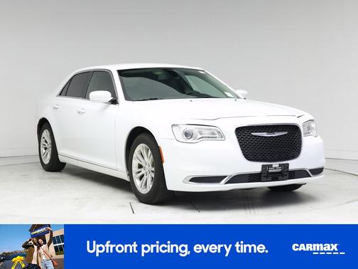 2017 Chrysler 300 Limited