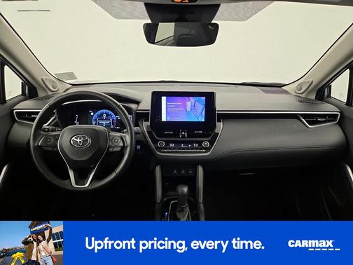 2024 Toyota Corolla Cross XLE