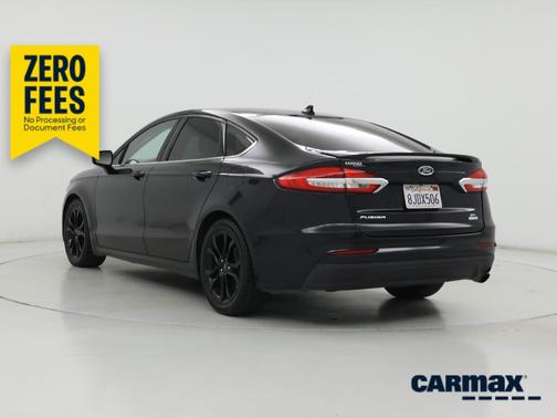 Black 2019 Ford Fusion SE