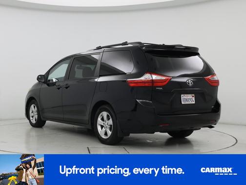 2017 Toyota Sienna LE