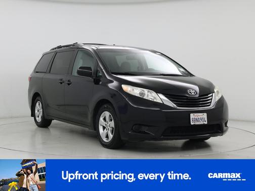 2017 Toyota Sienna LE