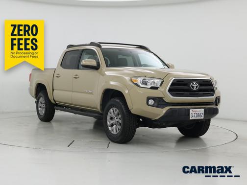 Tan 2016 Toyota Tacoma SR5
