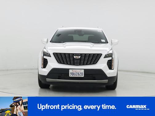 White 2023 Cadillac XT4 Premium Luxury