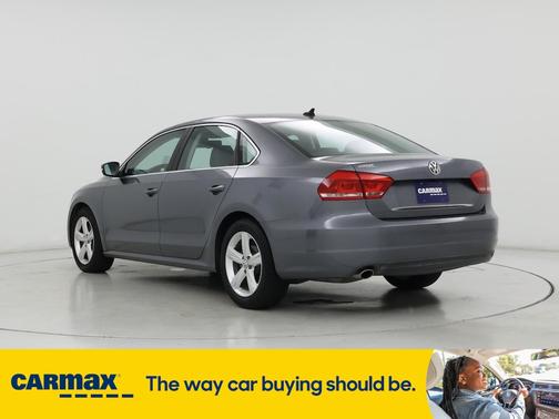 2014 Volkswagen Passat SE