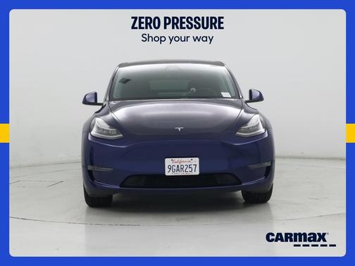 Blue 2023 Tesla Model Y Long Range