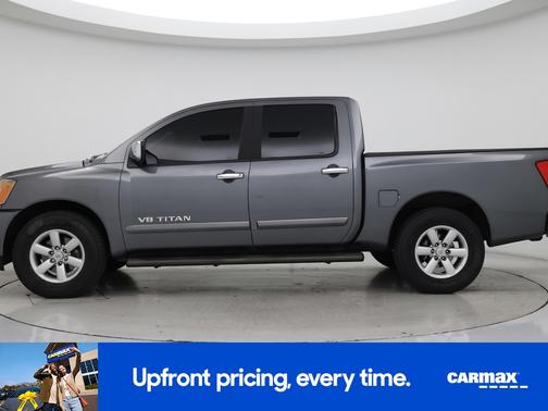 2014 Nissan Titan SV