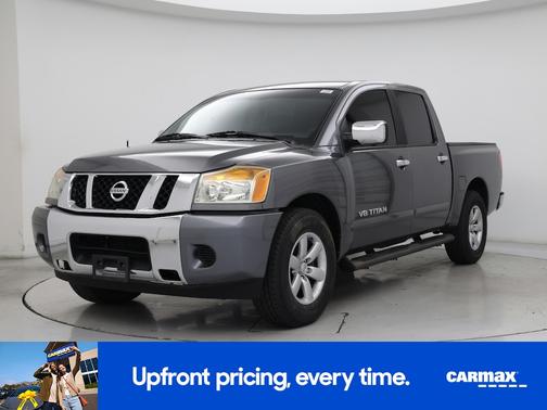 2014 Nissan Titan SV
