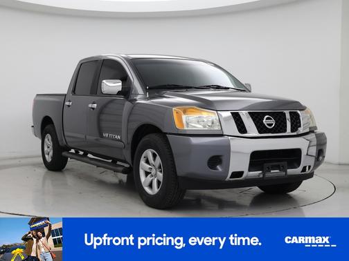 2014 Nissan Titan SV