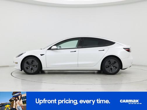White 2022 Tesla Model 3