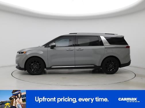 2022 Kia Carnival SX