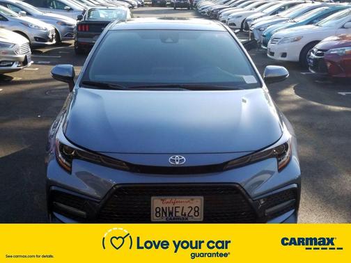 Photo 2 of 24 of 2020 Toyota Corolla SE