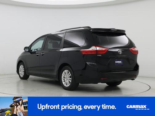 2017 Toyota Sienna XLE