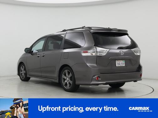 Gray 2017 Toyota Sienna SE Premium