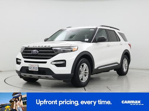 White 2021 Ford Explorer XLT