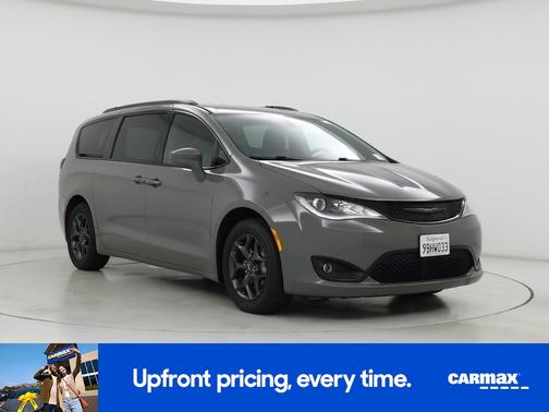 2020 Chrysler Pacifica Touring L