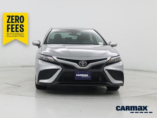 Silver 2022 Toyota Camry SE