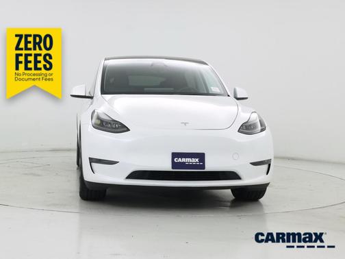 White 2023 Tesla Model Y Long Range