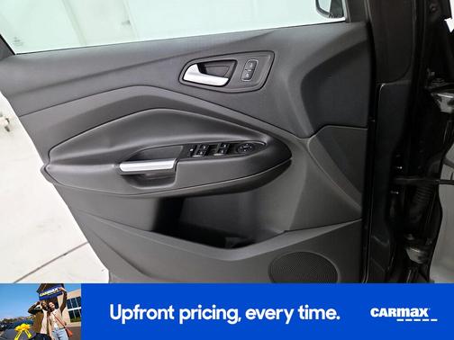 Gray 2017 Ford Escape SE