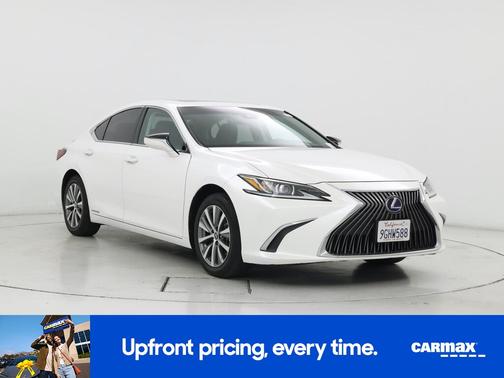 White 2021 Lexus ES 300h