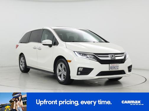 White 2018 Honda Odyssey EX