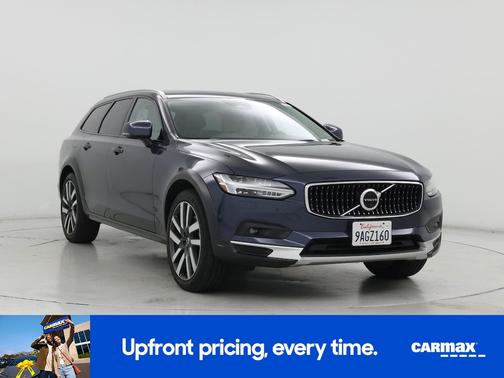 2022 Volvo V90 Cross Country B6