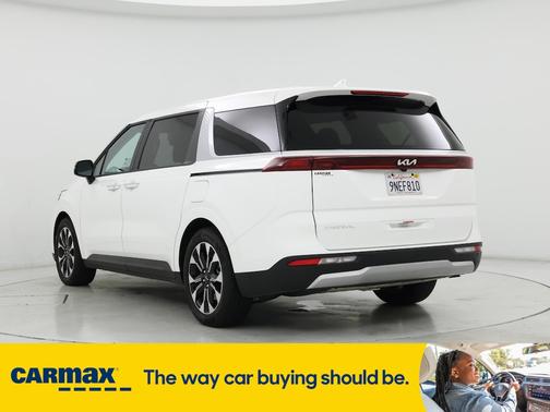 2024 Kia Carnival EX