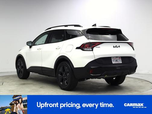 White 2025 Kia Sportage X-Line