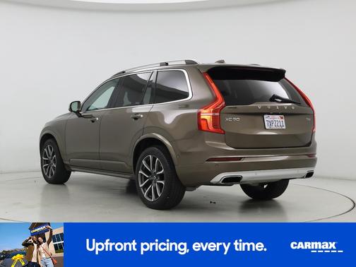 Gold 2017 Volvo XC90 T6 Momentum