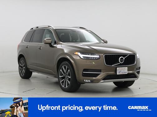 Gold 2017 Volvo XC90 T6 Momentum