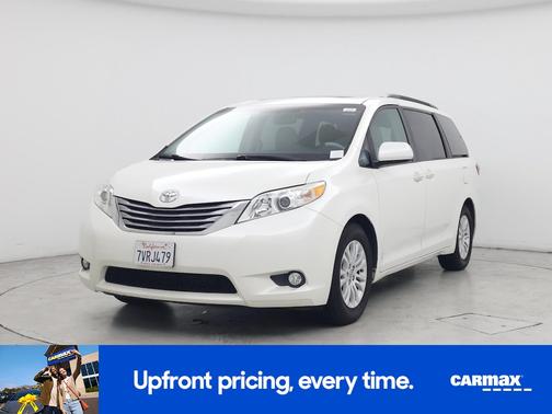 White 2017 Toyota Sienna XLE Premium