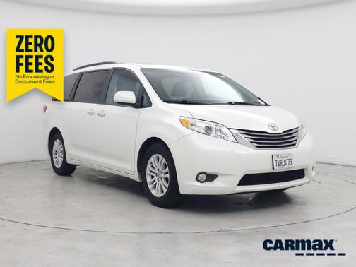 White 2017 Toyota Sienna XLE Premium