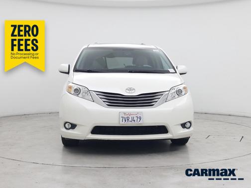 White 2017 Toyota Sienna XLE Premium