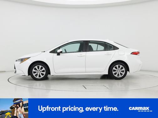 White 2022 Toyota Corolla LE