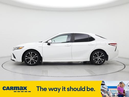 2020 Toyota Camry Hybrid SE