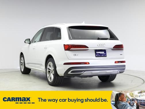 2023 Audi Q7 Premium Plus