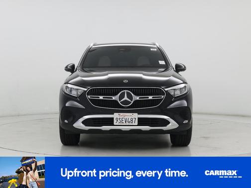Black 2024 Mercedes-Benz GLC 300