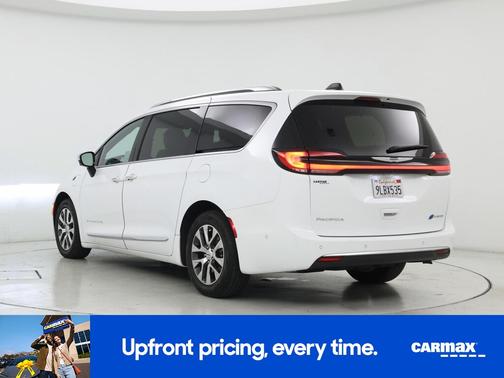 2023 Chrysler Pacifica Hybrid Pinnacle