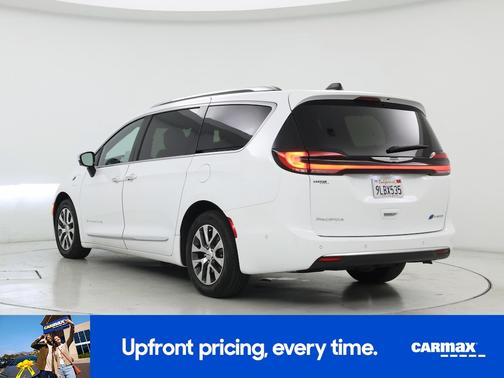 2023 Chrysler Pacifica Hybrid Pinnacle