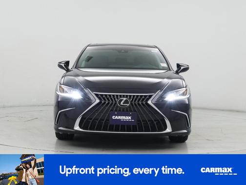 Black 2025 Lexus ES 300h Luxury